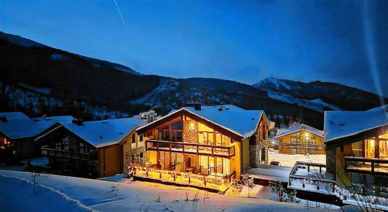 Nice rental apartment with sauna, patio & jacuzzi | Ski nearby | Dogs allowed — photo 3