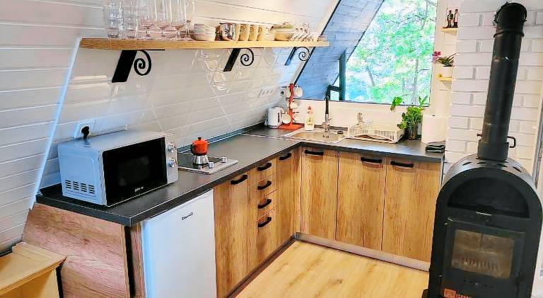 Chalet with patio | Dogs allowed — photo 3