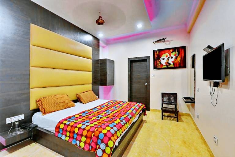 HOTEL SAMRAT IN — photo 5