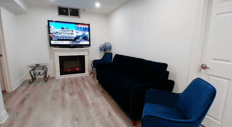 Apartment  Newmarket
