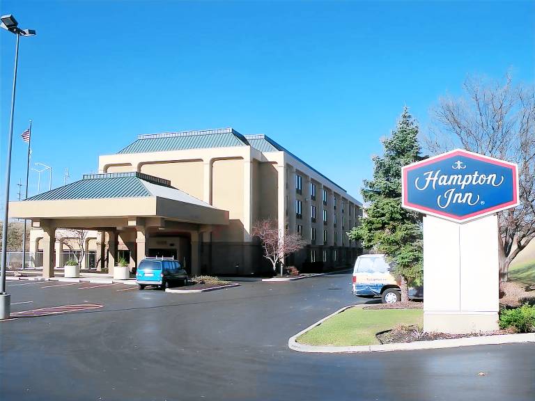 Hampton Inn Milwaukee-Northwest in Milwaukee, WI