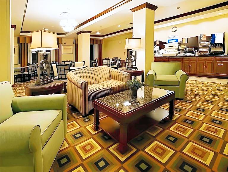 Holiday Inn Express & Suites Childress by IHG — photo 3