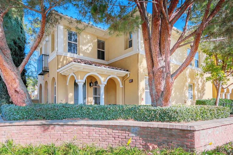 House Irvine