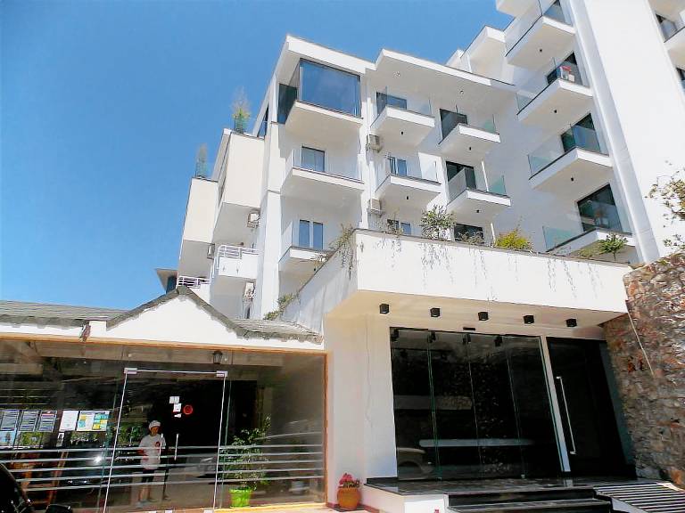 Vila Alvin in Vlorë