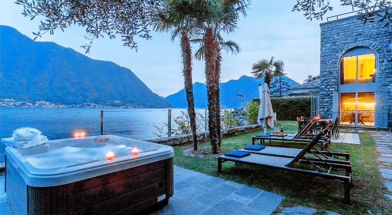 Villa with terrace, garden & jacuzzi — photo 2