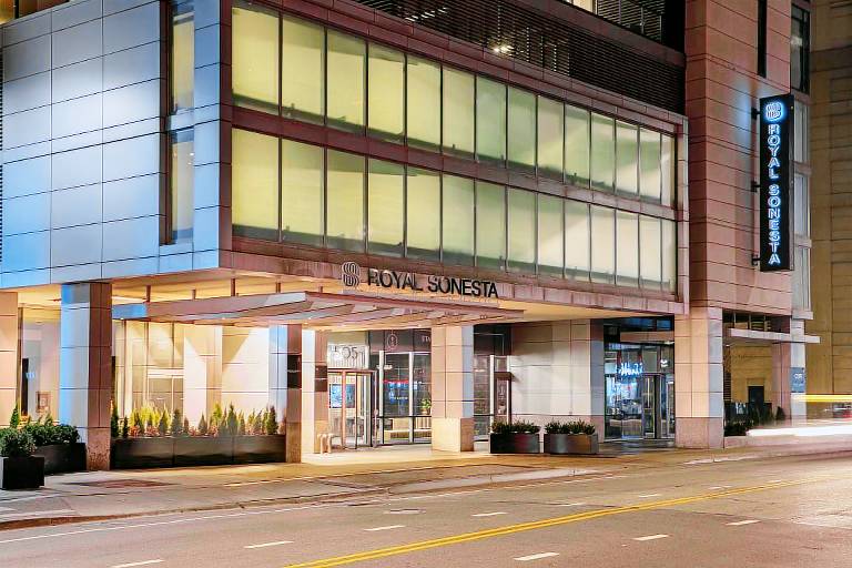 The Royal Sonesta Chicago River North in Lincoln, IL