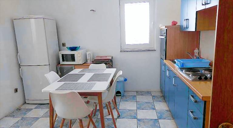 Holiday apartment with terrace, garden & grill — photo 5