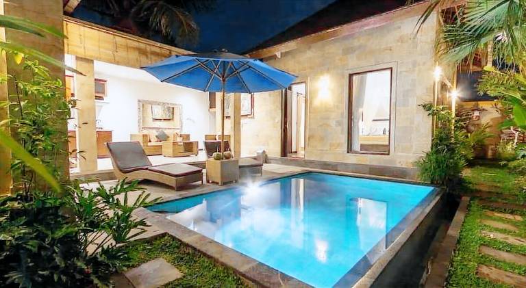 Villa with yard, jacuzzi & private pool | Good for workation — photo 2
