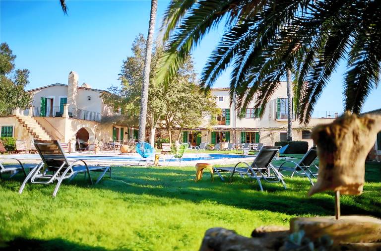 Bed & Breakfast  Sa Vinyola