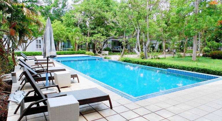 White @ Sea Resort — photo 3