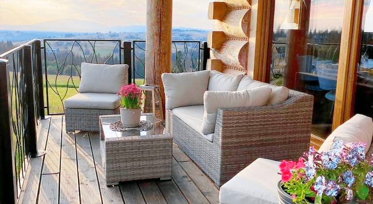 House with hot tub | Pets are welcome — photo 2