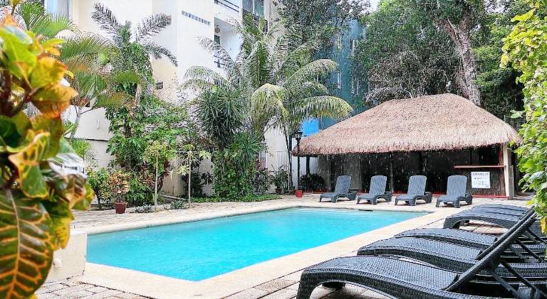 Rental apartment with pool — photo 2