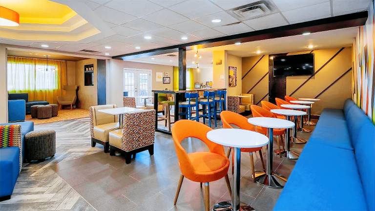 Best Western Plus Newport News Inn & Suites — photo 2