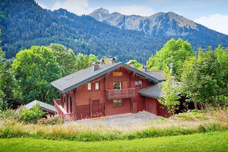 312 m&sup2; Chalet