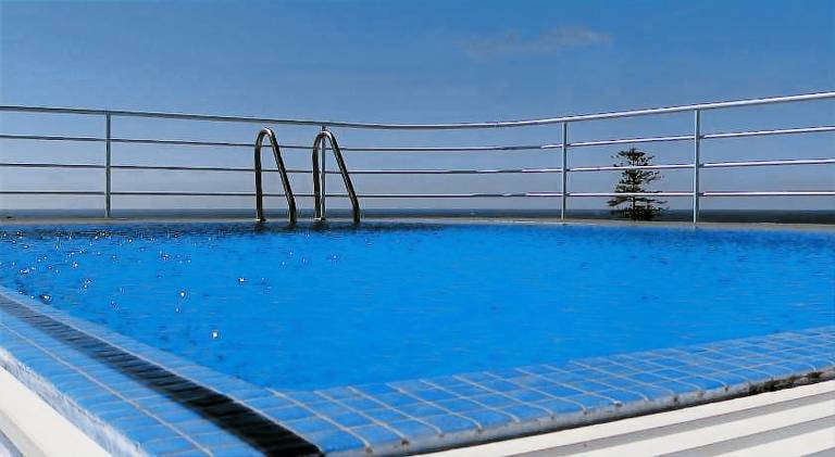 Serviced apartment with terrace, pool & yard | Near Quinta Vigia — photo 4