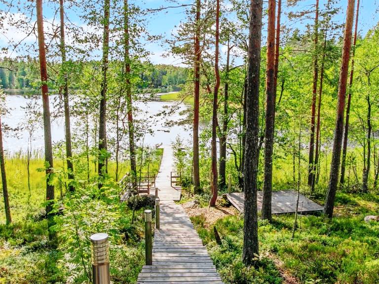 Vacation home with terrace & sauna | Nature view — photo 2