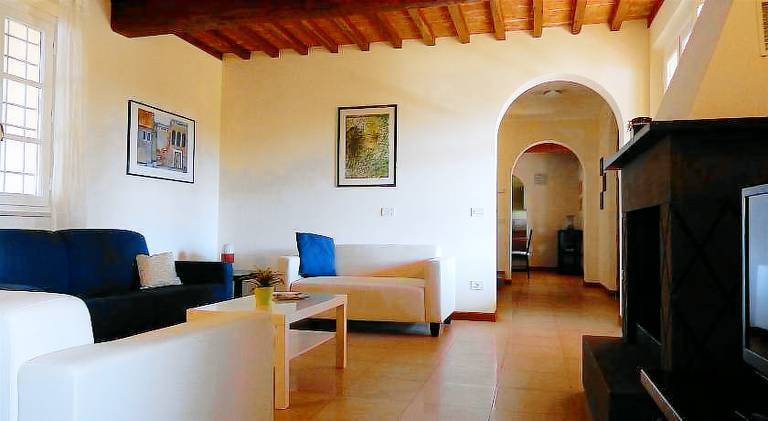 Charming villa with pool | Pets are welcome — photo 2