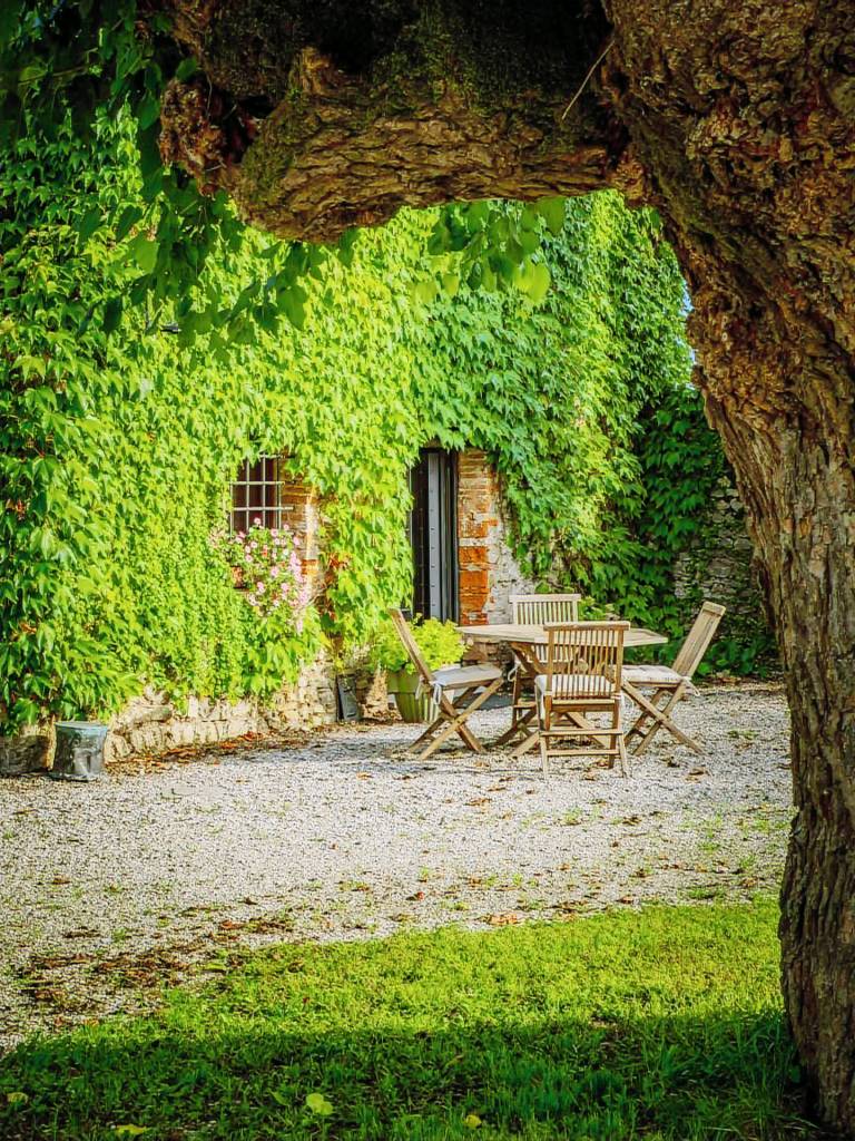 Family-friendly lovely vacation home with patio, yard & grill | Good for workation | Pets allowed — photo 3