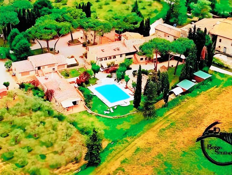 Farm with BBQ, yard & patio in Colle di Val d'Elsa
