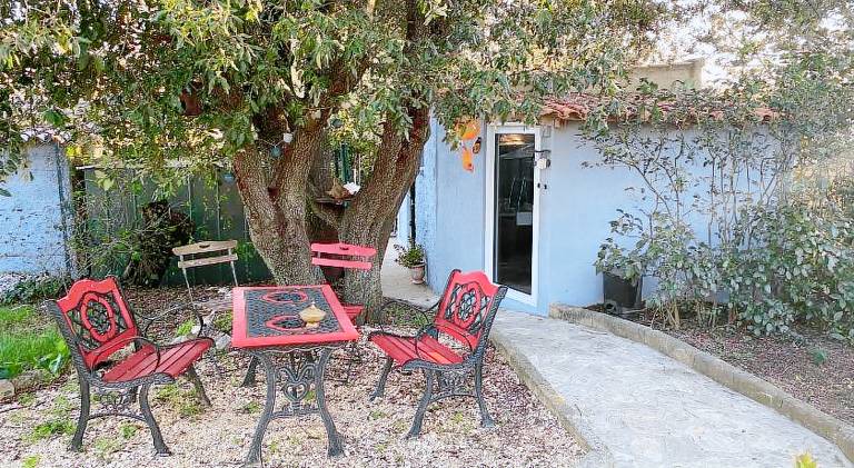 Vacation home with pool & hot tub | Beach nearby | Pets are welcome in Vers-Pont-du-Gard