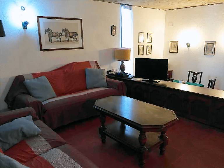 Villa with garden — photo 4