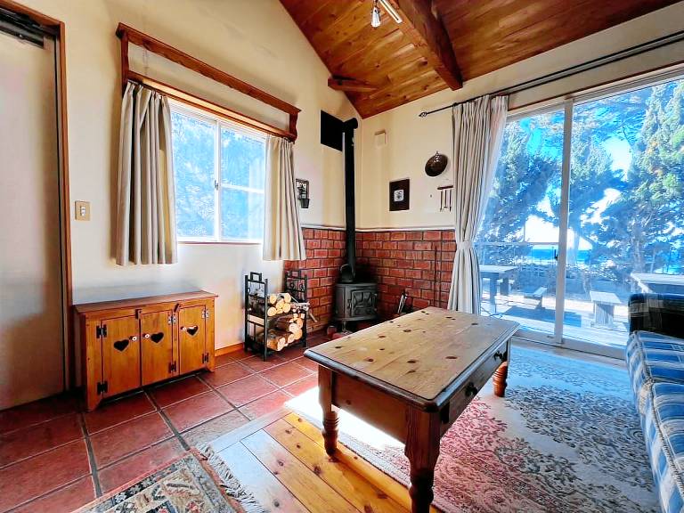 Lovely house with yard | Pets allowed — photo 2