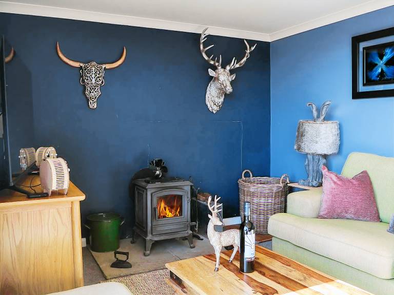 Cottage with garden | Water view — photo 4