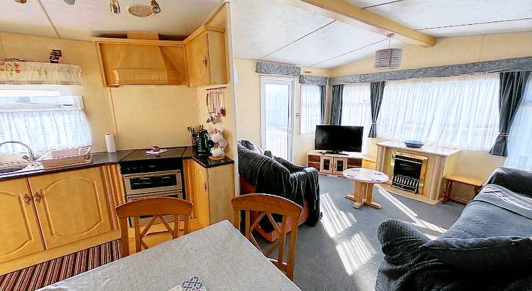 Rental apartment with 2 rooms for 6 persons — photo 3
