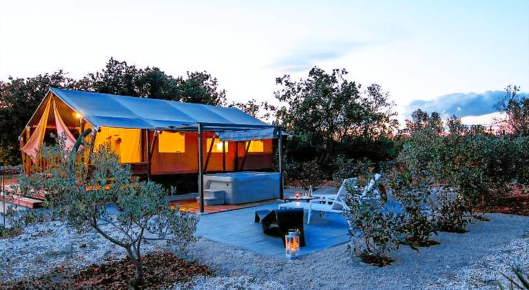 Tent with pool, barbeque & jacuzzi | Suitable for remote work — photo 5