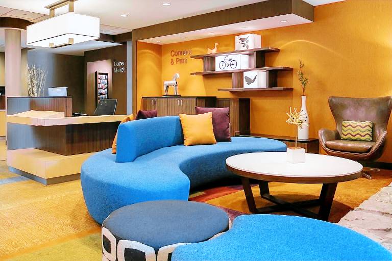 Fairfield Inn Manhattan — photo 2