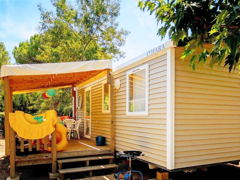 Mobile home with patio & heated pool — photo 4