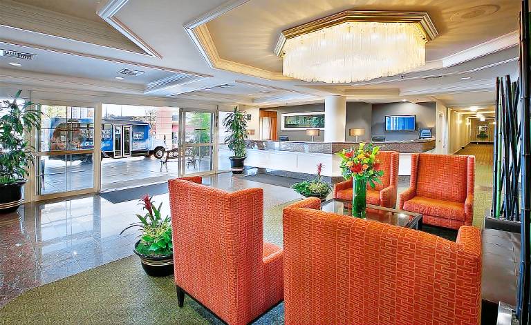 Coast Gateway Hotel — photo 2