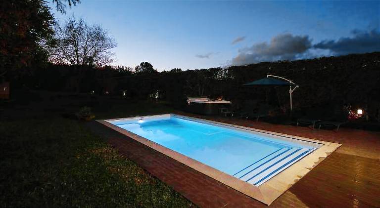Vacation home with barbeque, hot tub & yard | Next to Gruta do Carvão in Ponta Delgada