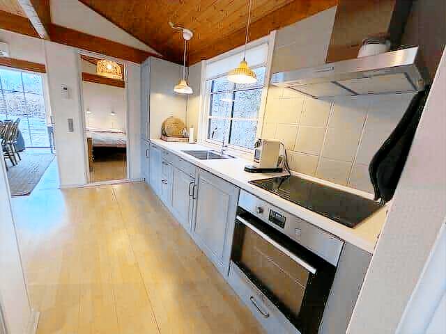 Fully equipped vacation home with patio | Pets are welcome — photo 5