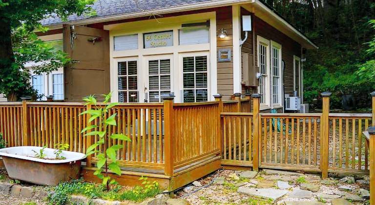 Vacation home | Perfect for remote work in Eureka Springs, AR