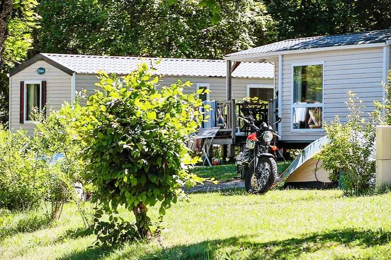 Camping de l'Île du Chéran - Mobilhome 2 bedrooms by week 5 people — photo 2