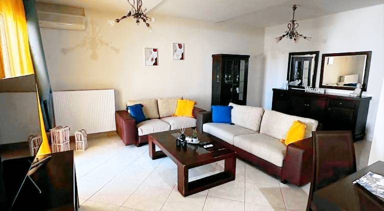 Fully equipped nice vacation home with patio & barbecue | Pets allowed in Malevizi