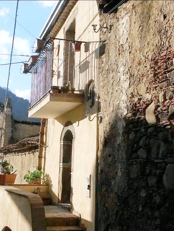 House  Francavilla di Sicilia