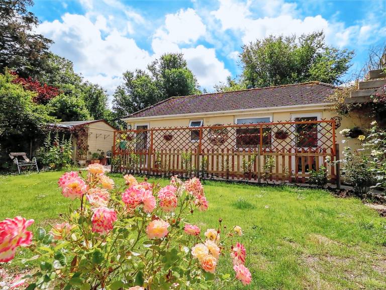 Cottage Ringwood