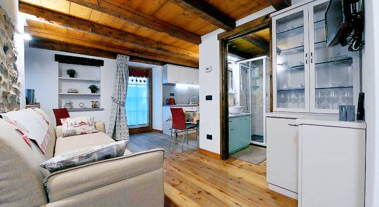 Apartment with 1 room for 4 persons — photo 2