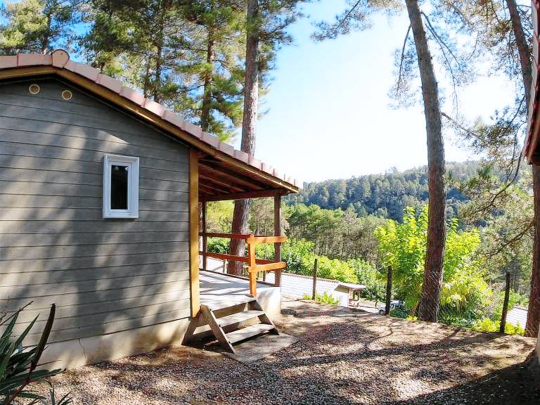 Family-friendly wonderful chalet with patio & heated pool | Pets allowed — photo 3