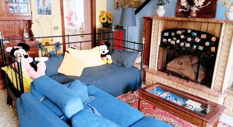 House | Pets allowed — photo 2
