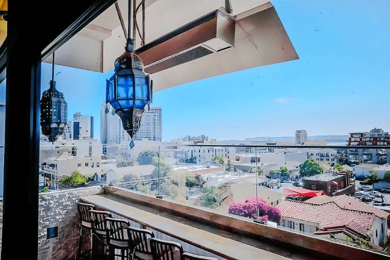 Porto Vista Hotel in San Diego, CA