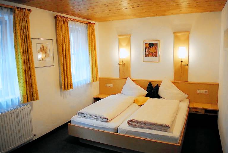 Ferienwohnung mit Hund in Sankt Anton am Arlberg, Gemeinde Sankt Anton am Arlberg f&uuml;r max. 2 Personen