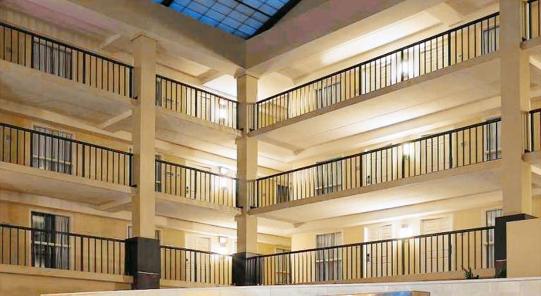 Embassy Suites by Hilton Cleveland Beachwood — photo 3