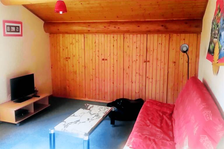Holiday apartment with yard & terrace | Garden view | Dogs allowed — photo 3