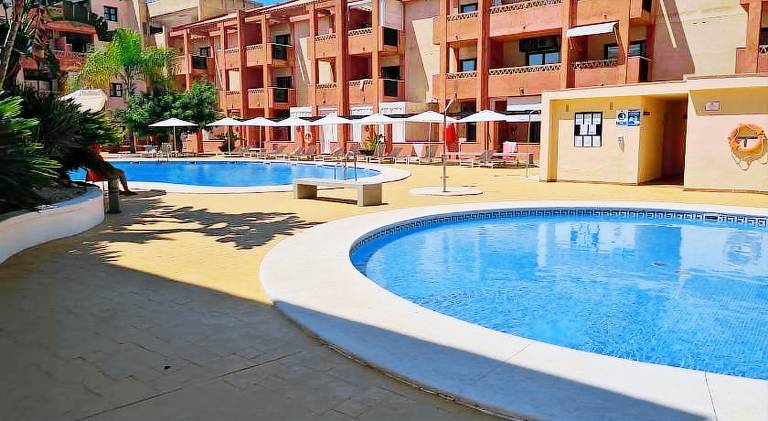 Wonderful holiday apartment with yard, patio & private pool | Close to the beach | Dogs allowed — photo 4