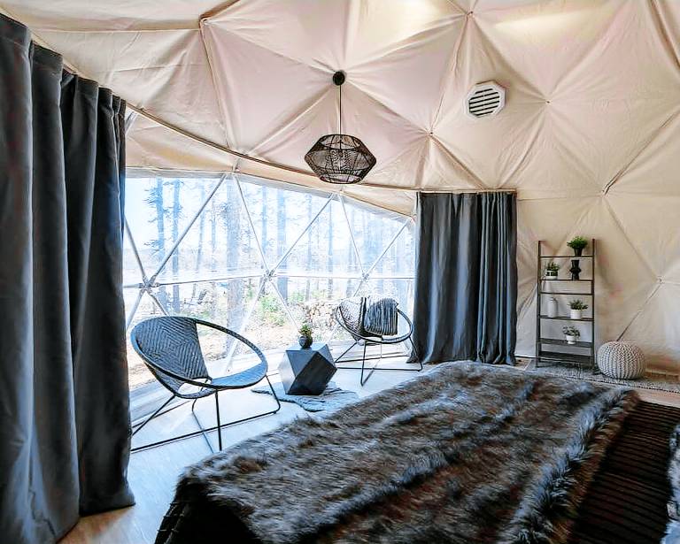 Riverside Relaxation: Comfortable Dome Retreat Along Canada's Elbow River — photo 2