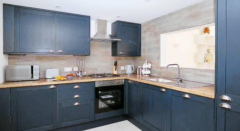 House with 2 rooms for 4 persons — photo 3