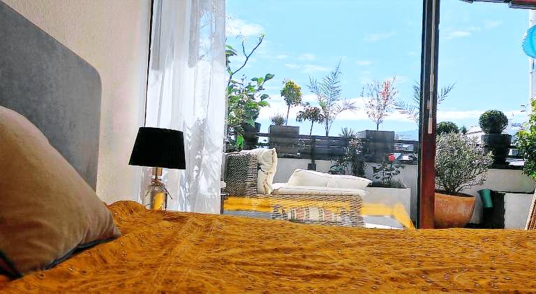 Holiday apartment with patio | Next to Jet d'Eau in Geneva